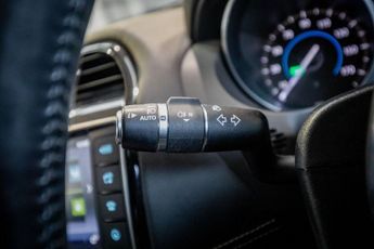 JAGUAR XE 2.0d R-Sport Saloon 4dr Diesel Auto AWD Euro 6 (s/s) (180 ps)