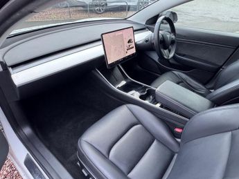 TESLA Model 3 Standard Range Plus Saloon 4dr Electric Auto RWD 