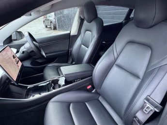 TESLA Model 3 Standard Range Plus Saloon 4dr Electric Auto RWD 