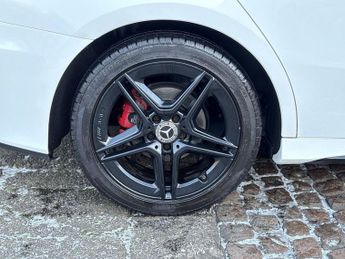 MERCEDES-BENZ A-CLASS 1.5 A180d AMG Line (Premium Plus) Saloon 4dr Diesel 7G-DCT Euro 