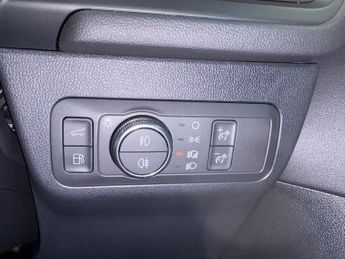 FORD KUGA 2.5 Duratec 14.4kWh Black Package Edition SUV 5dr Petrol Plug-in