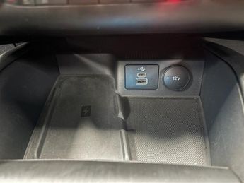 FORD KUGA 2.5 Duratec 14.4kWh Black Package Edition SUV 5dr Petrol Plug-in