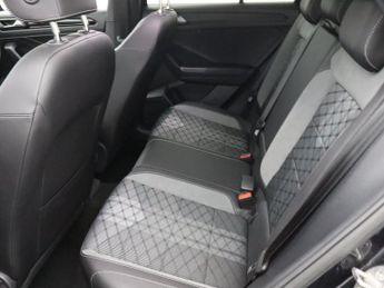 VOLKSWAGEN T-ROC 1.5 TSI R-Line SUV 5dr Petrol Manual Euro 6 (s/s) (150 ps)