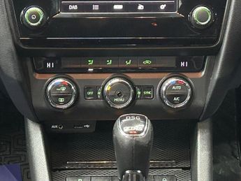 SKODA OCTAVIA 2.0 TDI vRS Estate 5dr Diesel DSG Euro 6 (s/s) (SNav) (184 ps)