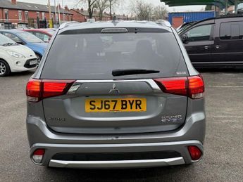 MITSUBISHI OUTLANDER 2.0h 12kWh Juro SUV 5dr Petrol Plug-in Hybrid CVT 4WD Euro 6 (s/