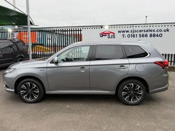 MITSUBISHI OUTLANDER 2.0h 12kWh Juro SUV 5dr Petrol Plug-in Hybrid CVT 4WD Euro 6 (s/