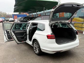 VOLKSWAGEN PASSAT 2.0 TDI BlueMotion Tech GT Estate 5dr Diesel DSG Euro 6 (s/s) (1
