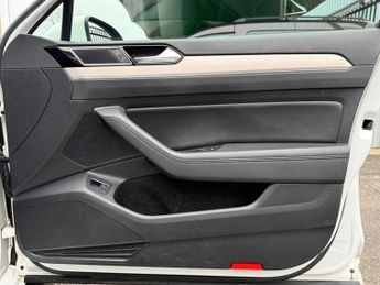 VOLKSWAGEN PASSAT 2.0 TDI BlueMotion Tech GT Estate 5dr Diesel DSG Euro 6 (s/s) (1