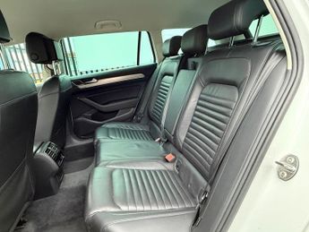 VOLKSWAGEN PASSAT 2.0 TDI BlueMotion Tech GT Estate 5dr Diesel DSG Euro 6 (s/s) (1