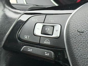 VOLKSWAGEN PASSAT 2.0 TDI BlueMotion Tech GT Estate 5dr Diesel DSG Euro 6 (s/s) (1