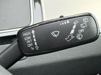 VOLKSWAGEN PASSAT 2.0 TDI BlueMotion Tech GT Estate 5dr Diesel DSG Euro 6 (s/s) (1