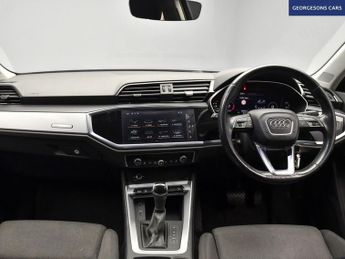 AUDI Q3 1.5 TFSI CoD 35 Sport Sportback 5dr Petrol S Tronic Euro 6 (s/s)