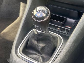 VOLKSWAGEN GOLF 1.6 TDI BlueMotion Tech SE Cabriolet 2dr Diesel Manual Euro 5 (s