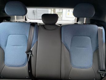 VOLVO EX30 Single Motor 51kWh Plus SUV 5dr Electric Auto (272 ps)