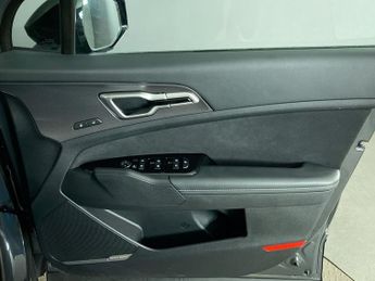 KIA SPORTAGE 1.6 T-GDi 13.8kWh GT-Line S SUV 5dr Petrol Plug-in Hybrid Auto A