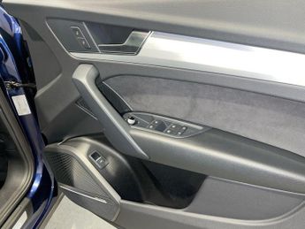 AUDI Q5 2.0 TFSI 45 S line Sportback 5dr Petrol S Tronic quattro Euro 6 