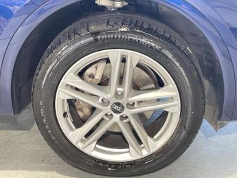 AUDI Q5 2.0 TFSI 45 S line Sportback 5dr Petrol S Tronic quattro Euro 6 
