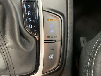 HYUNDAI KONA 1.6 h-GDi Premium SE SUV 5dr Petrol Hybrid DCT Euro 6 (s/s) (141