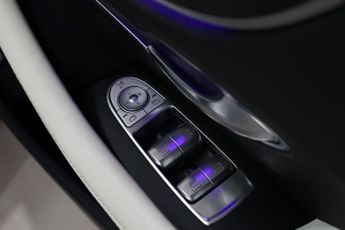 MERCEDES-BENZ E-CLASS 2.0 E220d AMG Line (Premium Plus) Coupe 2dr Diesel G-Tronic+ Eur