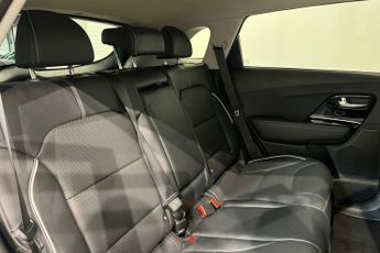 KIA NIRO 64kWh First Edition SUV 5dr Electric Auto (201 bhp) Reverse Came