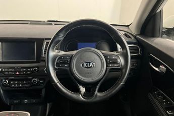 KIA NIRO 64kWh First Edition SUV 5dr Electric Auto (201 bhp) Reverse Came