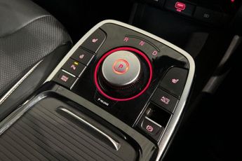 KIA NIRO 64kWh First Edition SUV 5dr Electric Auto (201 bhp) Reverse Came