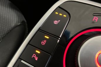 KIA NIRO 64kWh First Edition SUV 5dr Electric Auto (201 bhp) Reverse Came