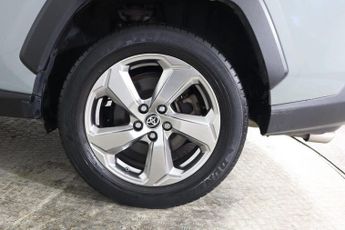 TOYOTA RAV4 2.5 VVT-h Design CVT Euro 6 (s/s) 5dr