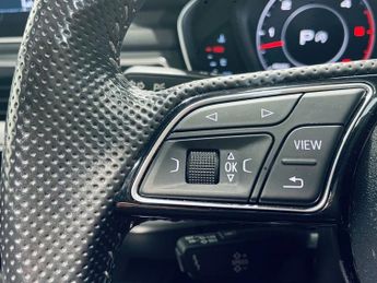 AUDI A4 AVANT 3.0 TDI V6 S line Estate 5dr Diesel Tiptronic quattro Euro 6 (s/