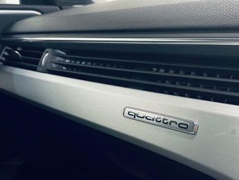 AUDI A4 AVANT 3.0 TDI V6 S line Estate 5dr Diesel Tiptronic quattro Euro 6 (s/