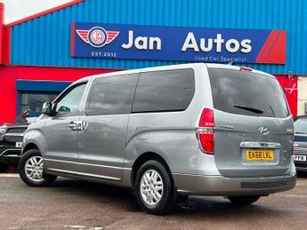 HYUNDAI i800 2.5 CRDi SE Nav Auto Euro 6 5dr