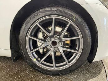 TESLA Model 3 Standard Range Plus Saloon 4dr Electric Auto RWD (241 bhp)