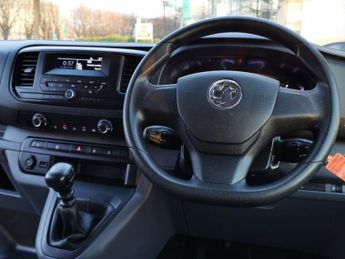 VAUXHALL VIVARO 2.0 Turbo D 3100 Edition Crew Van Double Cab 5dr Diesel Manual L