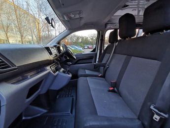 VAUXHALL VIVARO 2.0 Turbo D 3100 Edition Crew Van Double Cab 5dr Diesel Manual L