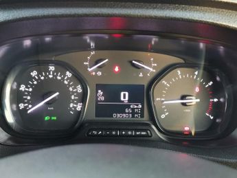 VAUXHALL VIVARO 2.0 Turbo D 3100 Edition Crew Van Double Cab 5dr Diesel Manual L