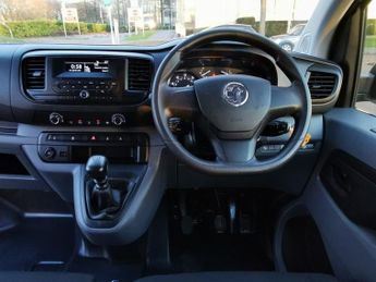 VAUXHALL VIVARO 2.0 Turbo D 3100 Edition Crew Van Double Cab 5dr Diesel Manual L