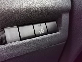 VAUXHALL VIVARO 2.0 Turbo D 3100 Edition Crew Van Double Cab 5dr Diesel Manual L