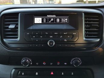 VAUXHALL VIVARO 2.0 Turbo D 3100 Edition Crew Van Double Cab 5dr Diesel Manual L