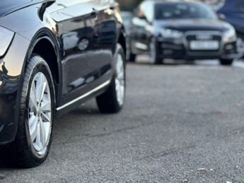 VOLKSWAGEN POLO 1.0 TSI SE Tech Edition Hatchback 5dr Petrol DSG Euro 6 (s/s) (9