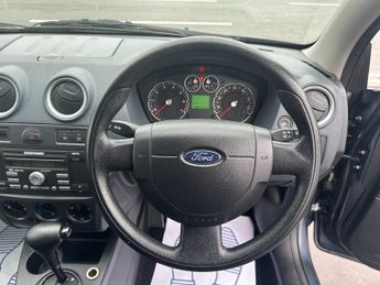 FORD FUSION 1.6 Zetec Hatchback 5dr Petrol Automatic (179 g/km, 99 bhp)