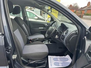 FORD FUSION 1.6 Zetec Hatchback 5dr Petrol Automatic (179 g/km, 99 bhp)