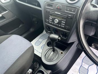 FORD FUSION 1.6 Zetec Hatchback 5dr Petrol Automatic (179 g/km, 99 bhp)