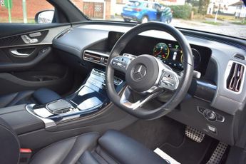 MERCEDES-BENZ EQC EQC 400 80kWh AMG Line (Premium Plus) SUV 5dr Electric Auto 4MAT