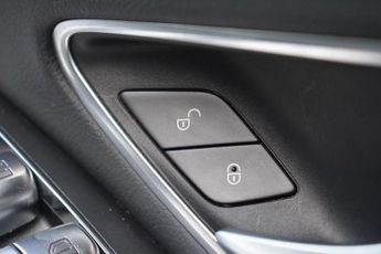 MERCEDES-BENZ EQC EQC 400 80kWh AMG Line (Premium Plus) SUV 5dr Electric Auto 4MAT