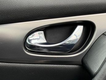 NISSAN QASHQAI 1.5 dCi Tekna SUV 5dr Diesel DCT Auto Euro 6 (s/s) (115 ps)