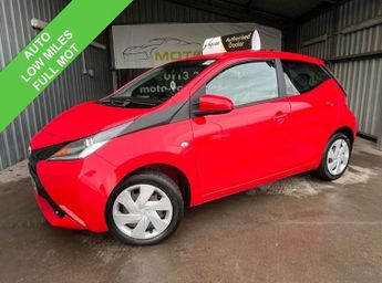 Toyota AYGO 1.0 VVT-i x-play Hatchback 5dr Petrol x-shift Euro 6 (71 ps)
