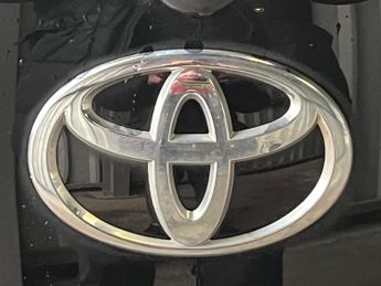 TOYOTA AYGO 1.0 VVT-i x-play Hatchback 5dr Petrol x-shift Euro 6 (71 ps)