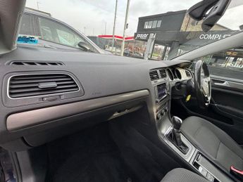 VOLKSWAGEN GOLF 1.4 TSI BlueMotion Tech SE Hatchback 5dr Petrol DSG Euro 5 (s/s)