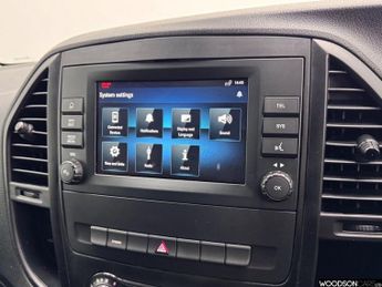 MERCEDES-BENZ EVITO 114 e 41kWh Progressive Panel Van 6dr Electric Auto FWD L2 (LWB)