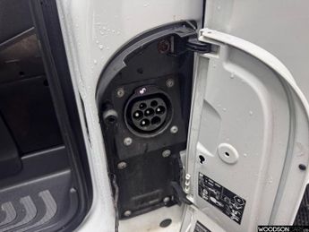 MERCEDES-BENZ EVITO 114 e 41kWh Progressive Panel Van 6dr Electric Auto FWD L2 (LWB)